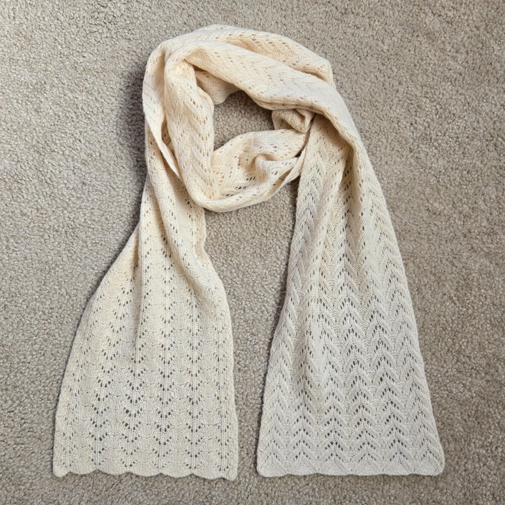 Cashmere Pointelle Scarf Ivory - Picture 2 of 12